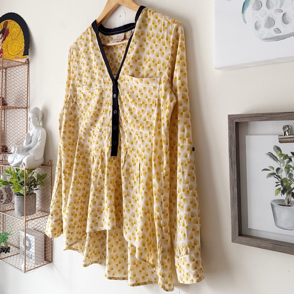 Anthropologie Vanessa Virginia Honore Yellow Motif Roll Tab Sleeve Blouse Size 4 - Picture 8 of 12